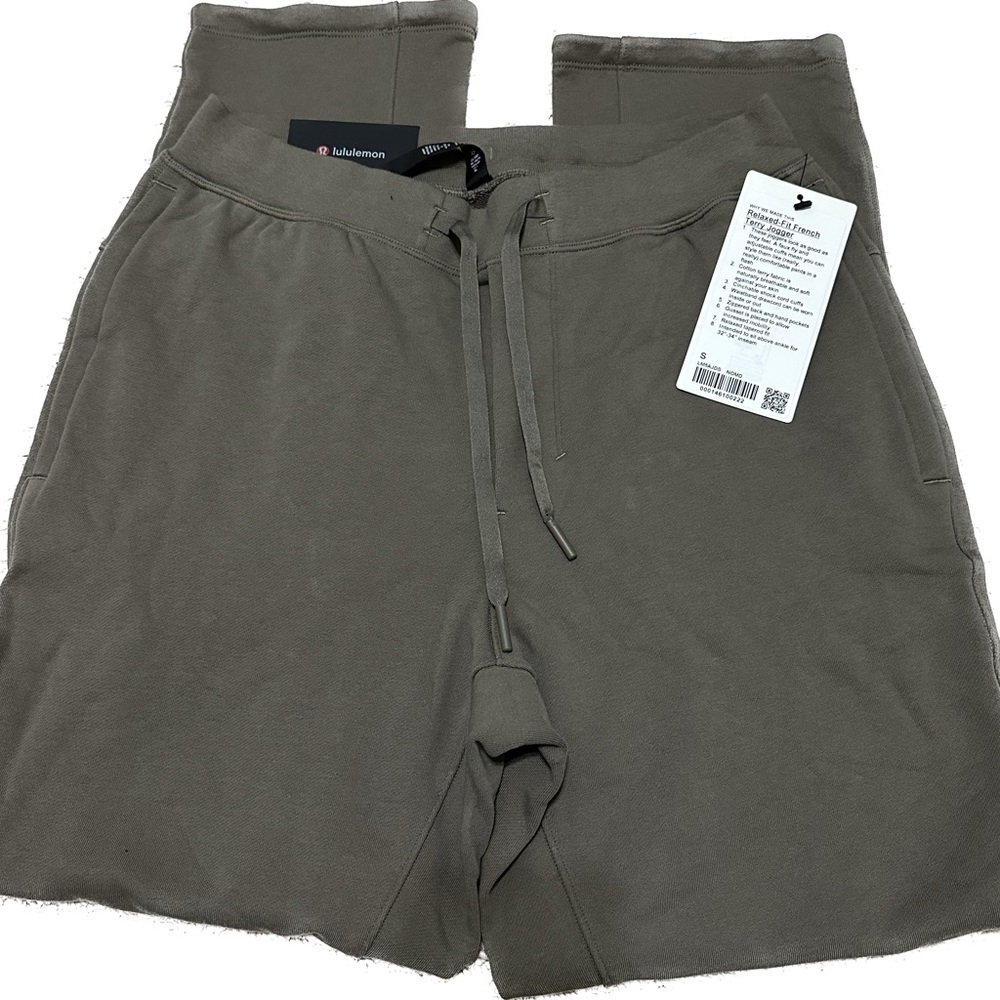 Lululemon Relaxed-Fit French Terry Jogger Men size S nwt.